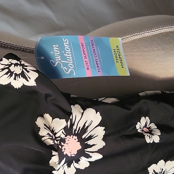 💥 NWT Swim Solutions Floral swim dress swimdress - Picture 5 of 9